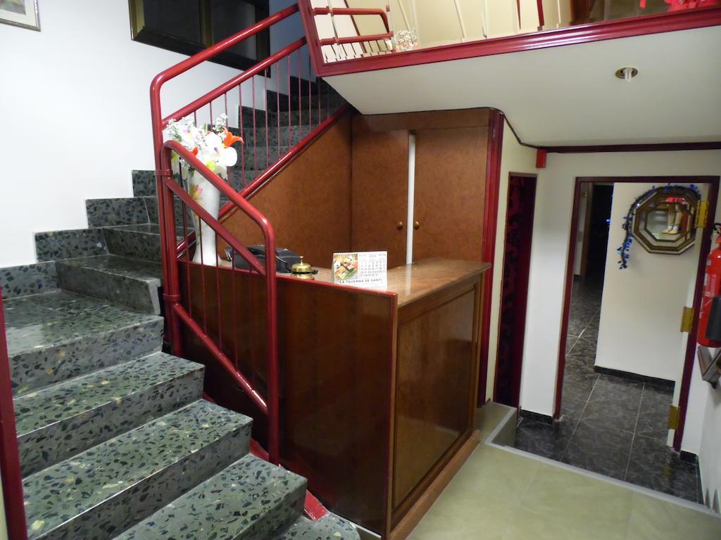 Hostal Arenal Zaragoza Exterior photo